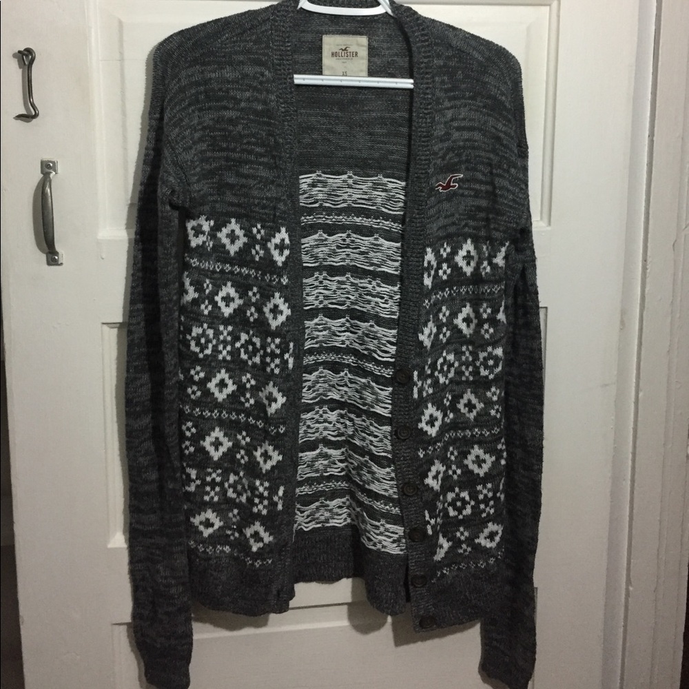 Grey and white Hollister sweater
