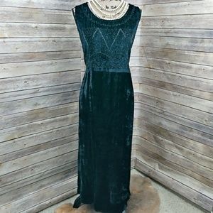 NWT Embellished Velvet Black Dress size 3X NWT Embellished Velvet Black Dress size 3X