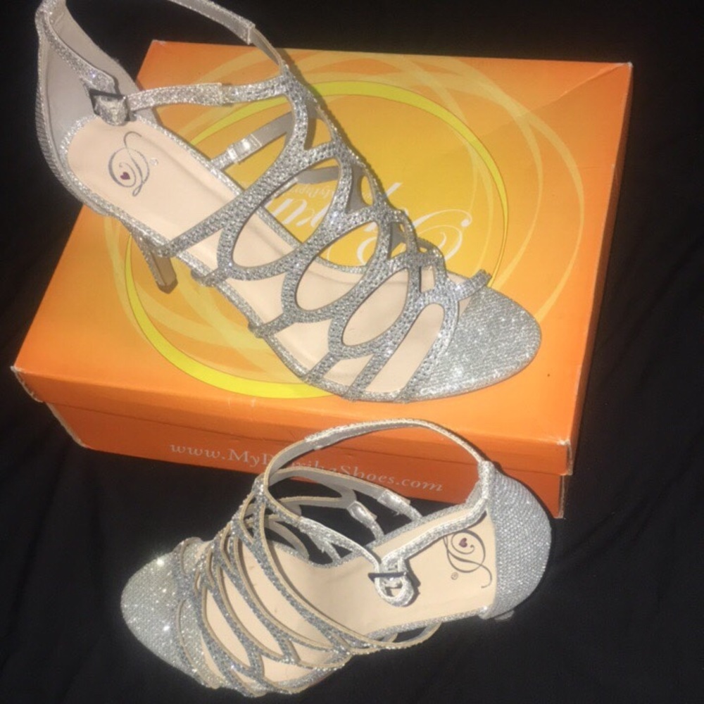 Glittery/Sparkly Open Toed Shoes