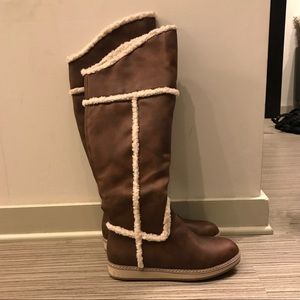 Brand new Snow boots ❄️