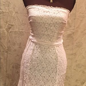 Delicate Lace Strapless Delicate Lace Strapless