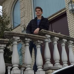 Meet your Posher, Maxim