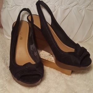 Black Platform Peptoe Wedges