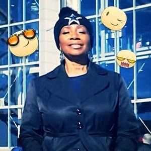 Meet your Posher, Mae