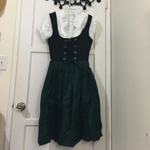 Bavarian women’s midi dirndl dress (3 pieces)