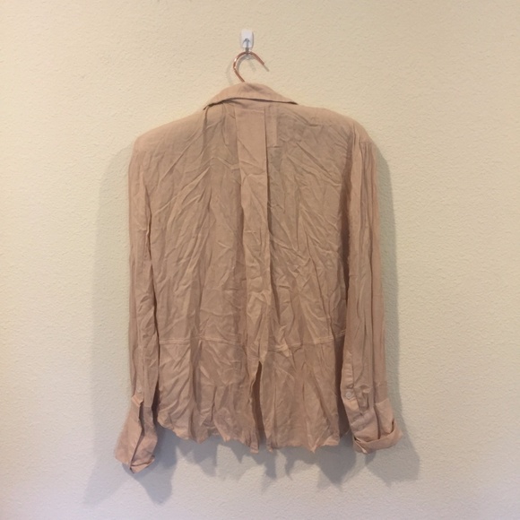 Bella Dahl button down tan shirt - Picture 6 of 7