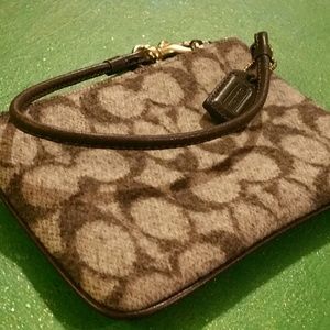 COACH signature monogrammed WOOL wristlet COACH signature monogrammed WOOL wristlet