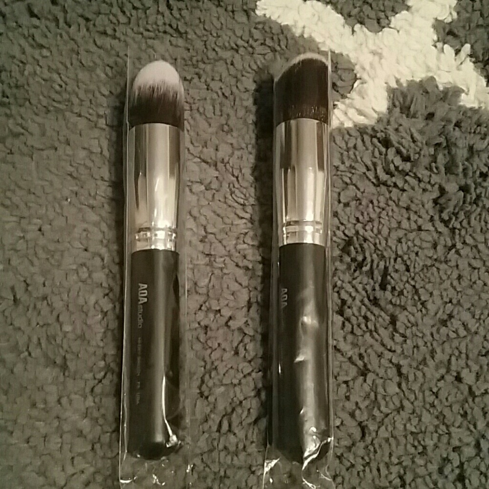 AOAStudio Hi-Def brush Bundle