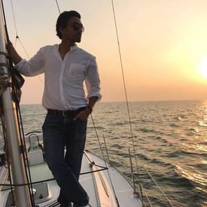 Meet your Posher, Vipul