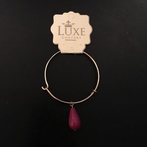 NWT-LUXE COUTURE- Gold bracelet with a gem charm NWT-LUXE COUTURE- Gold bracelet with a gem charm