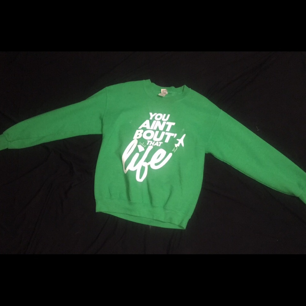 Green Pullover Sweater With Decal