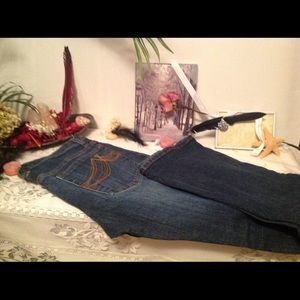 PRICE 💧 DKNY Jeans 👖