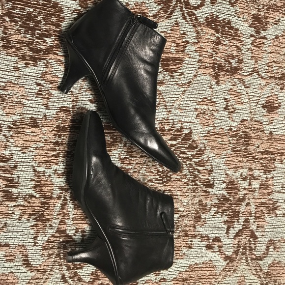 Prada black ankle boots - Picture 5 of 8