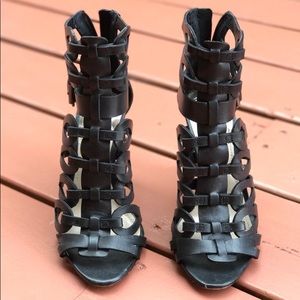Vince Camuto Ombré. Size 6 Vince Camuto Ombré. Size 6