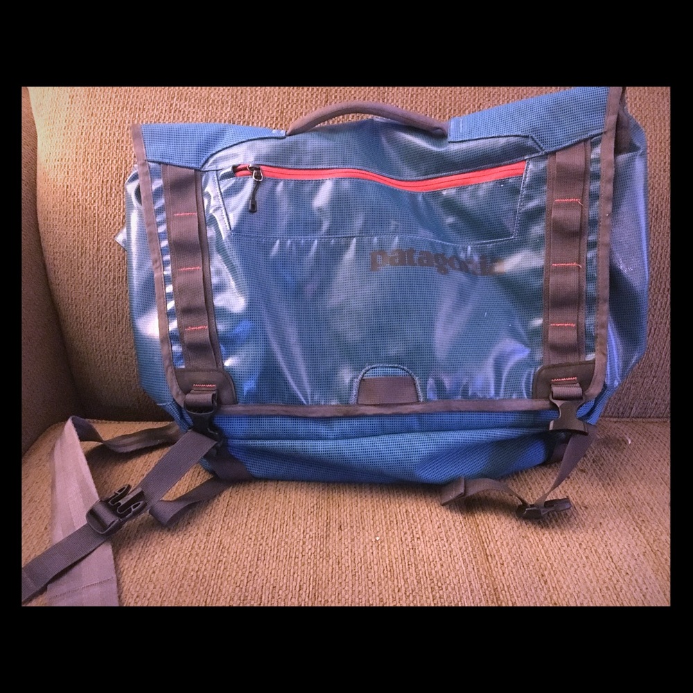 Large Patagonia shoulder bag