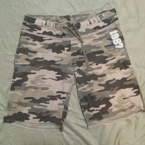 Size M Drawstring Camo Sweat shorts
