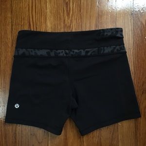 Lulu Smooth Ride Hot Shot Short