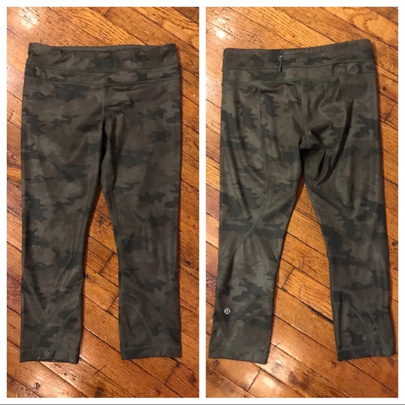 RARE NWOT Lululemon Camo Inspire Crops! - Picture 11 of 16