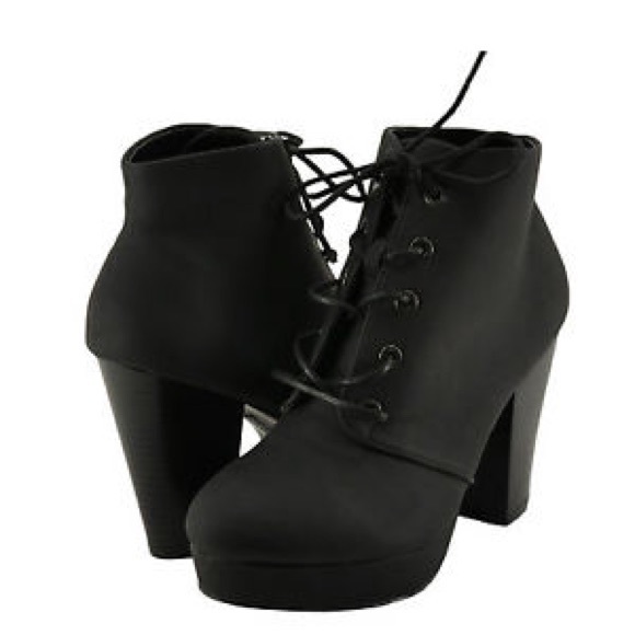 BAMBOO Shoes - • Huxley Lace Up Bootie