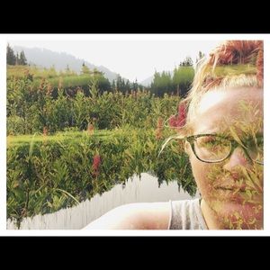 Meet your Posher, Christina