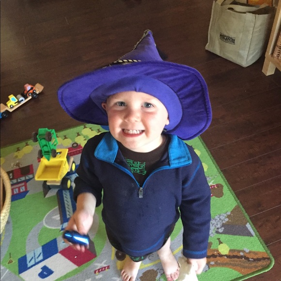 Meet your Posher - Picture 3 of 6