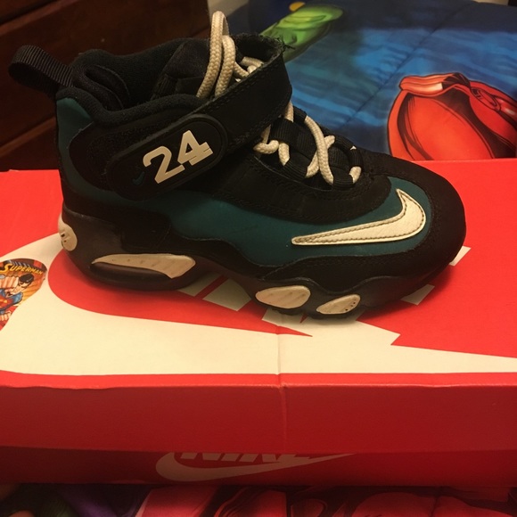 Jordan's size 11c Timberland boots size 11c - Picture 2 of 7