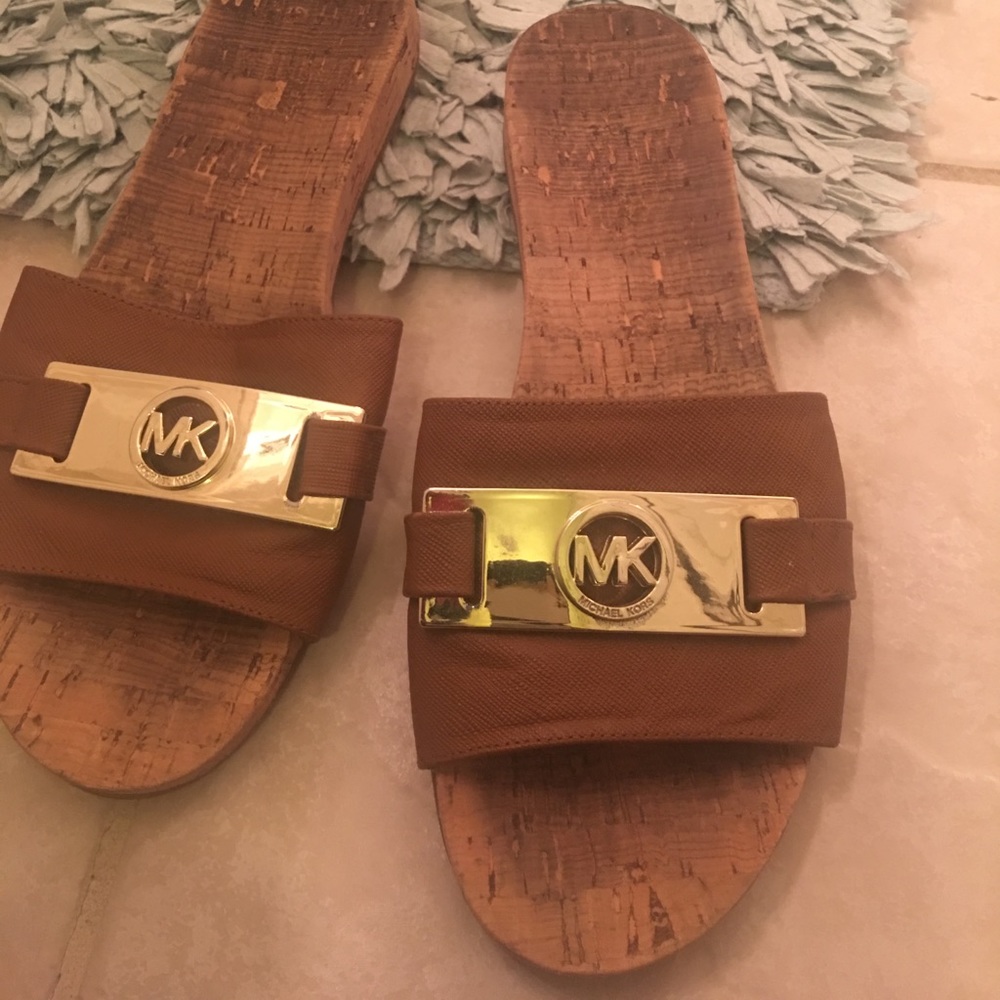 Slippers/flip flop
