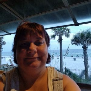 Meet your Posher, Bobbi