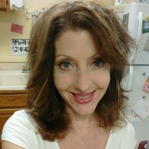 Meet your Posher, Shelia