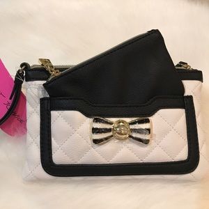 NWT Betsey Johnson pouch & wristlet combo clutch NWT Betsey Johnson pouch & wristlet combo clutch
