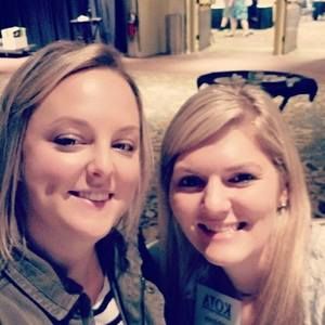 Meet your Posher, Whitney