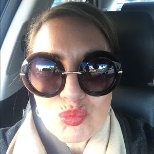 Meet your Posher, Michele