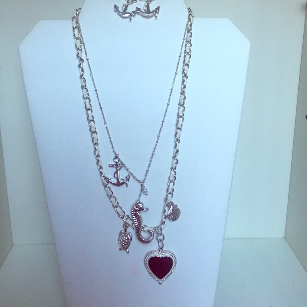 Nautical necklace