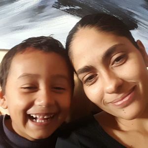 Meet your Posher, Alexis