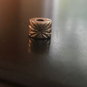 Pandora clip spacer