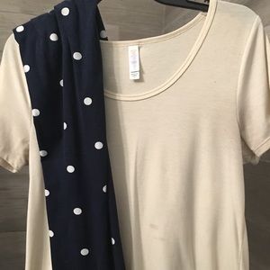 LulaRoe outfit size small