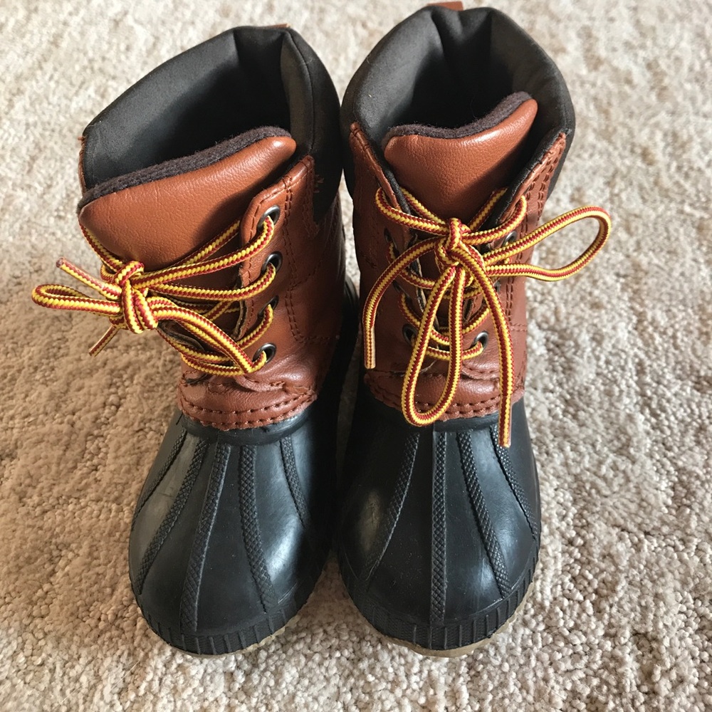 Gap thinsulate duck boots