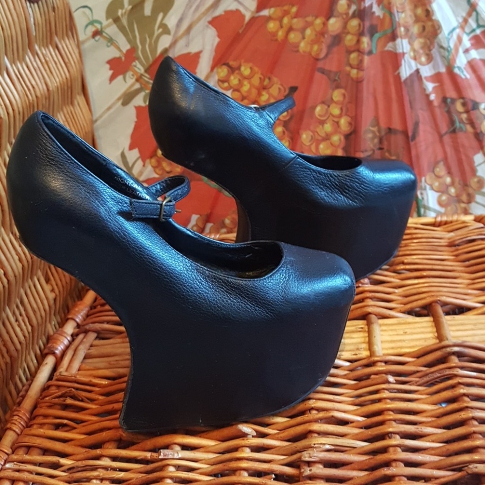 Jeffrey Campbell Night-walk size 6 M