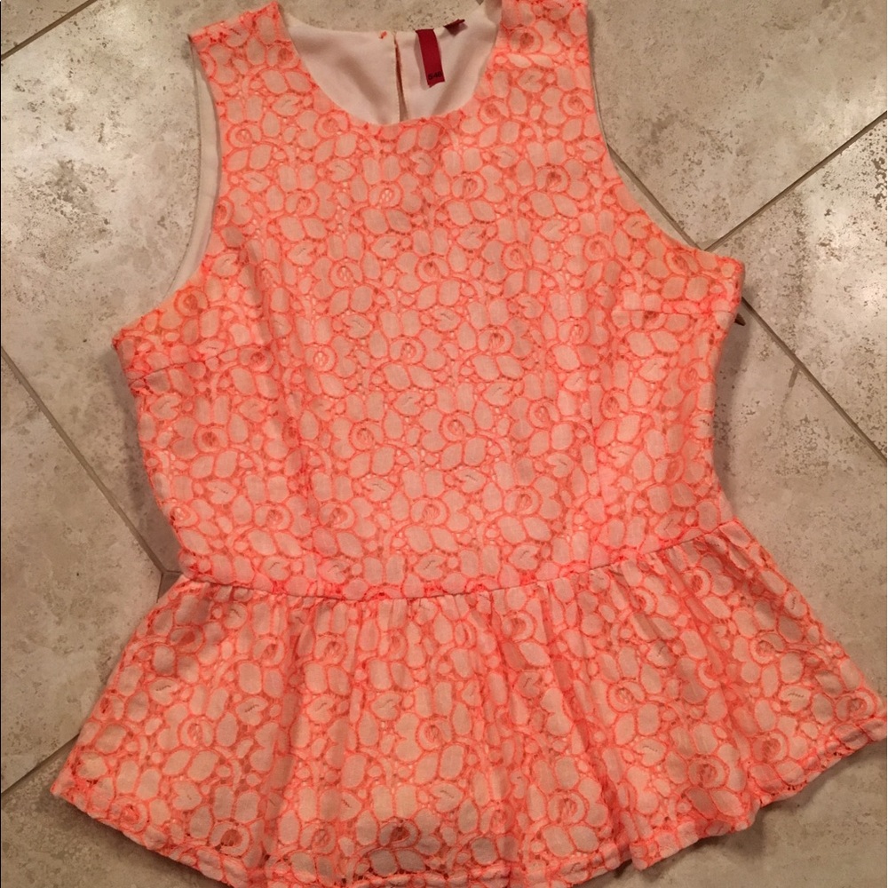 Sleeveless orange lace  top with ruffle