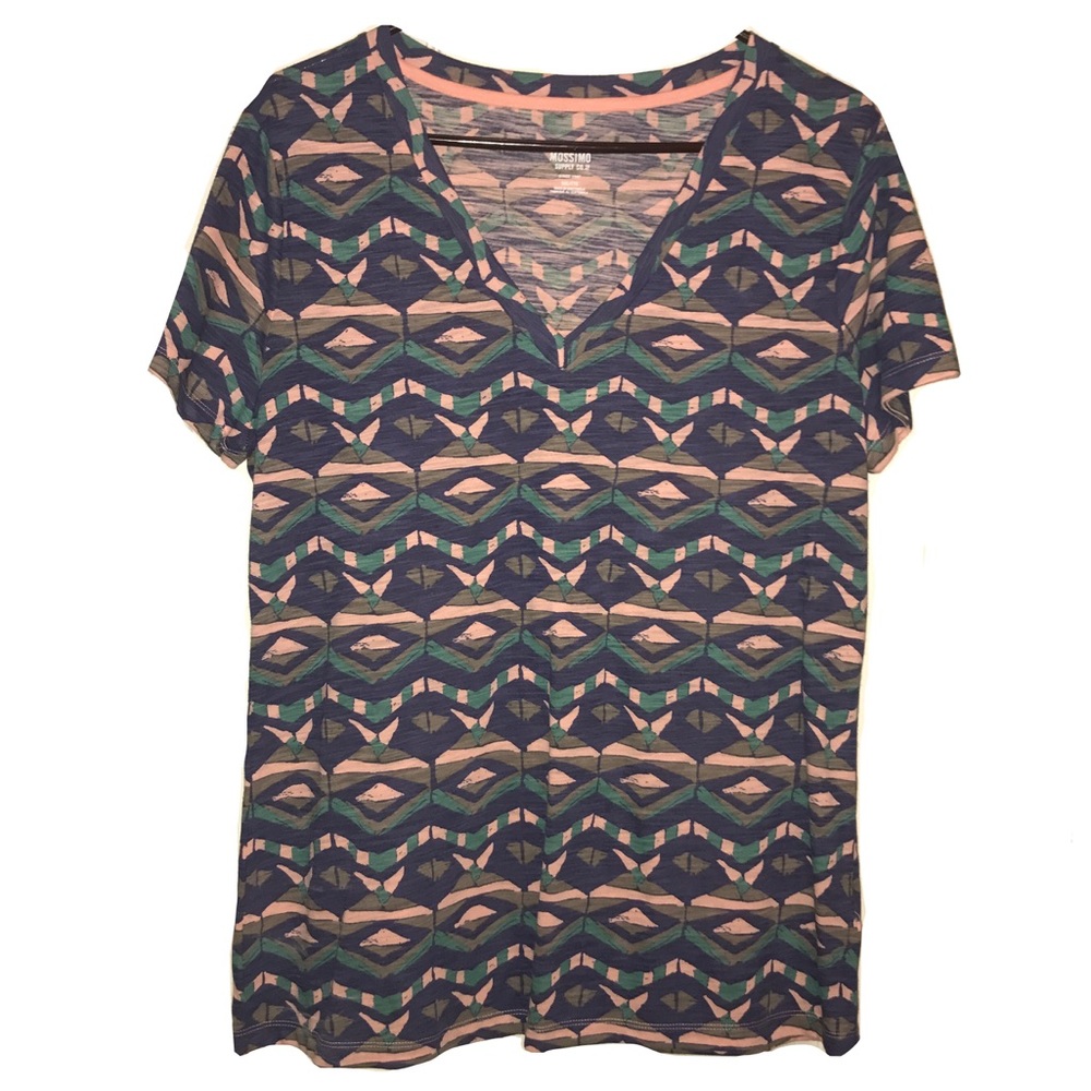 Mossimo Tee - Picture 2 of 3