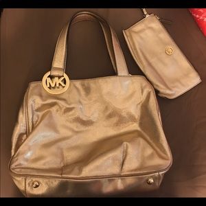 Michael kors large tote bag and Wallet/Wristlet