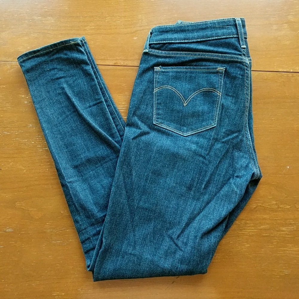 Levi's 711 skinny jeans size 28