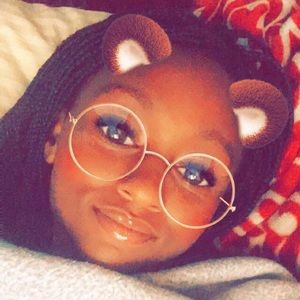 Meet your Posher, Krystal