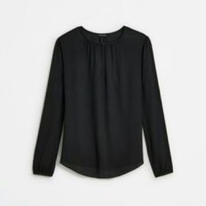 Ann Taylor black crepe keyhole blouse M