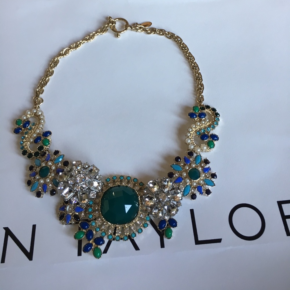 Ann Taylor necklace