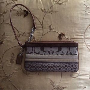 Coach wristlet Coach wristlet