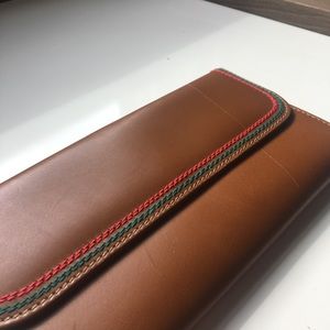 NWOT Vintage Gucci Wallet NWOT Vintage Gucci Wallet