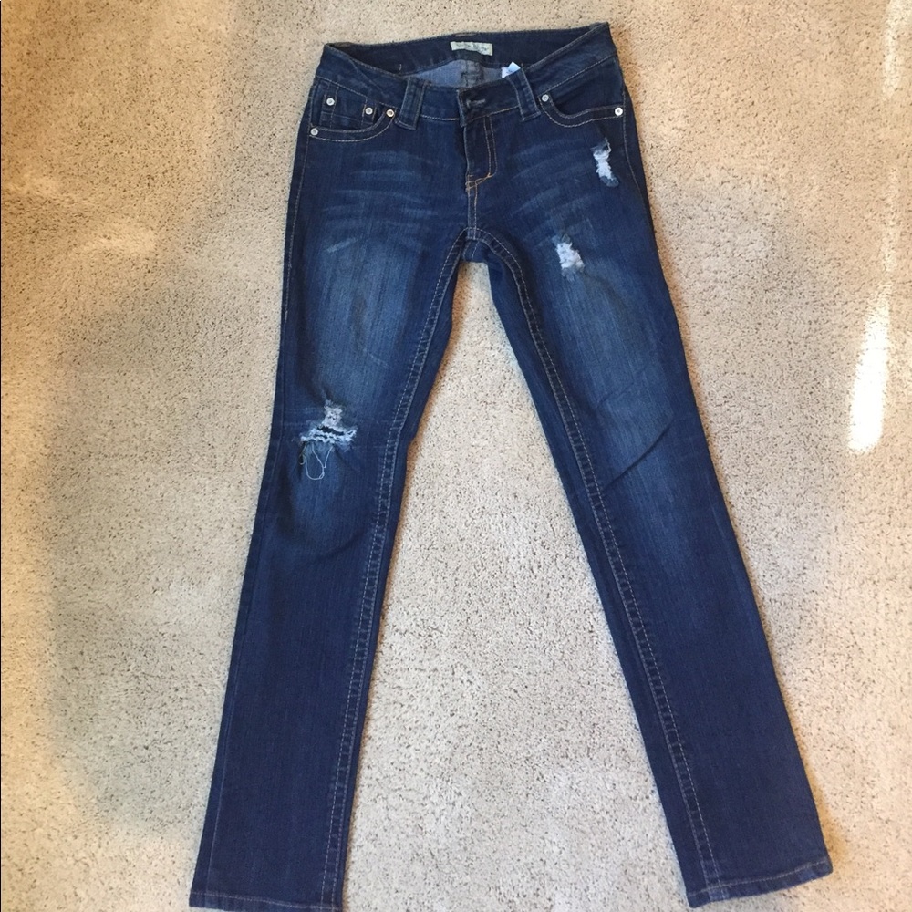 Distressed Paris Blue skinny jean