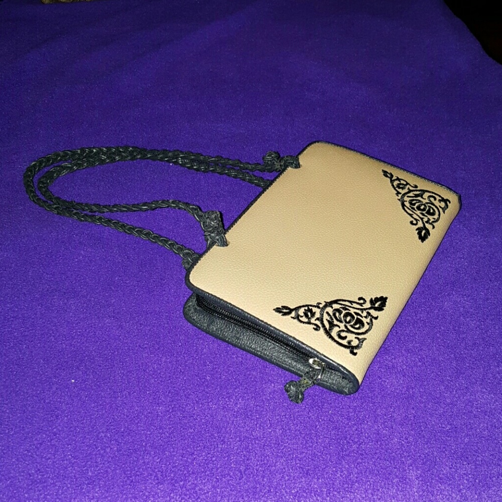 Christine Degennaro  purse