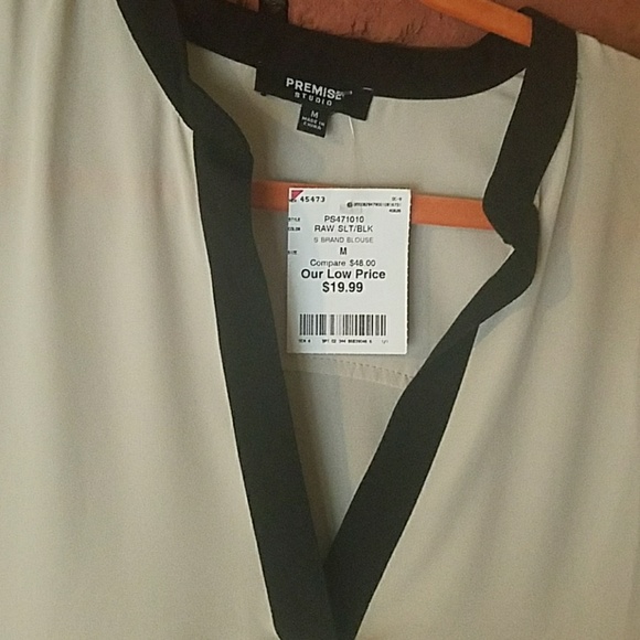 Tan & black chiffon top - Picture 2 of 3